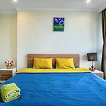 Moxy Hcmc Aparts - Vinhomes Central Park, Ice Rink